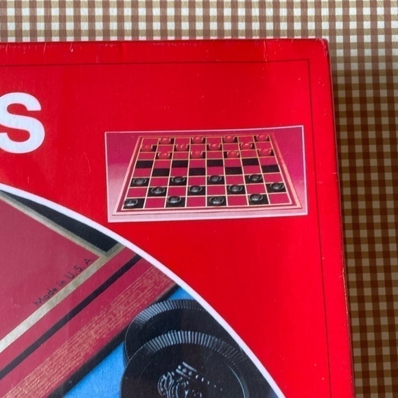 Vintage 1982 Checkers game. Made in USA. SEALED. Damaged box - Picture 5 of 16